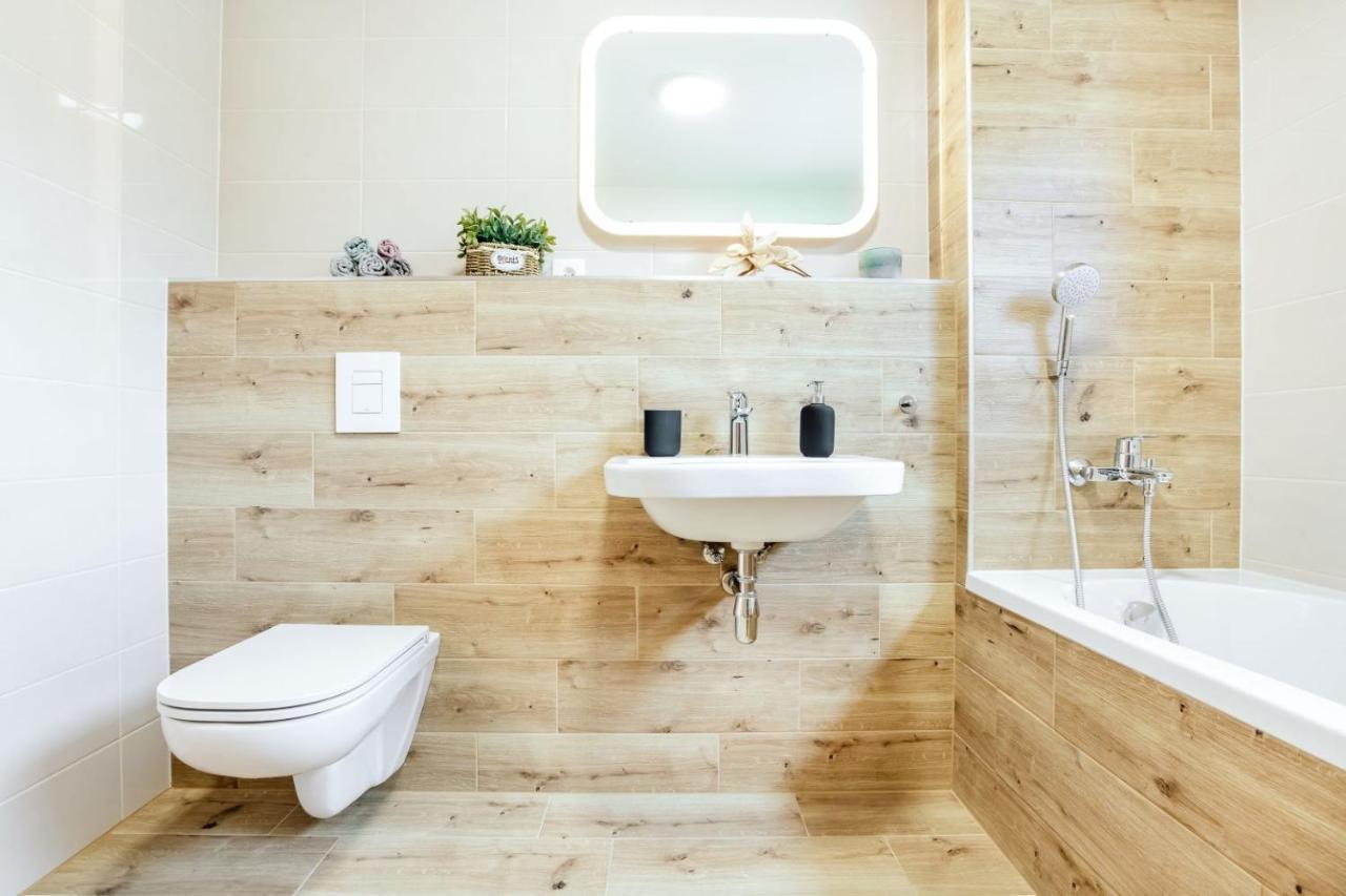 Apartmany Karlovy Dvory Horni Plana Ngoại thất bức ảnh