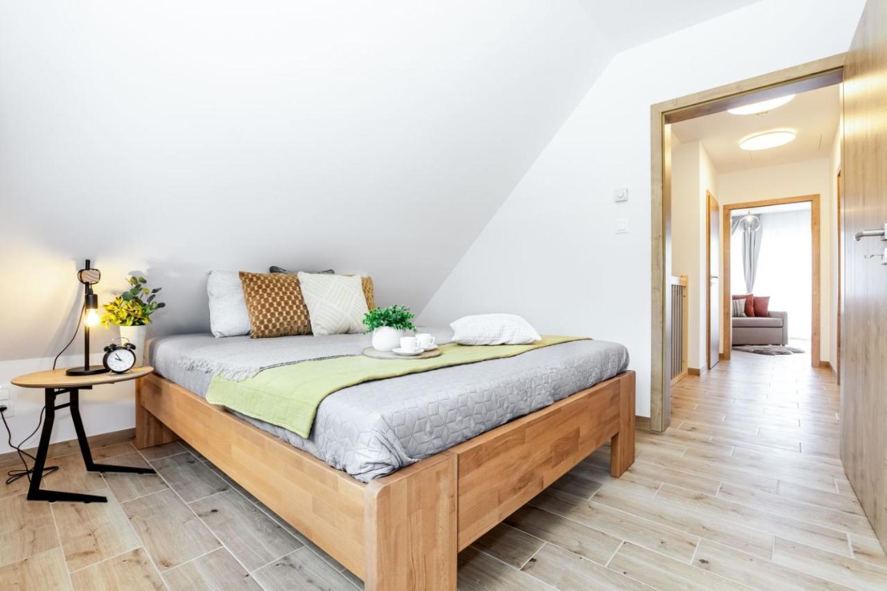 Apartmany Karlovy Dvory Horni Plana Ngoại thất bức ảnh