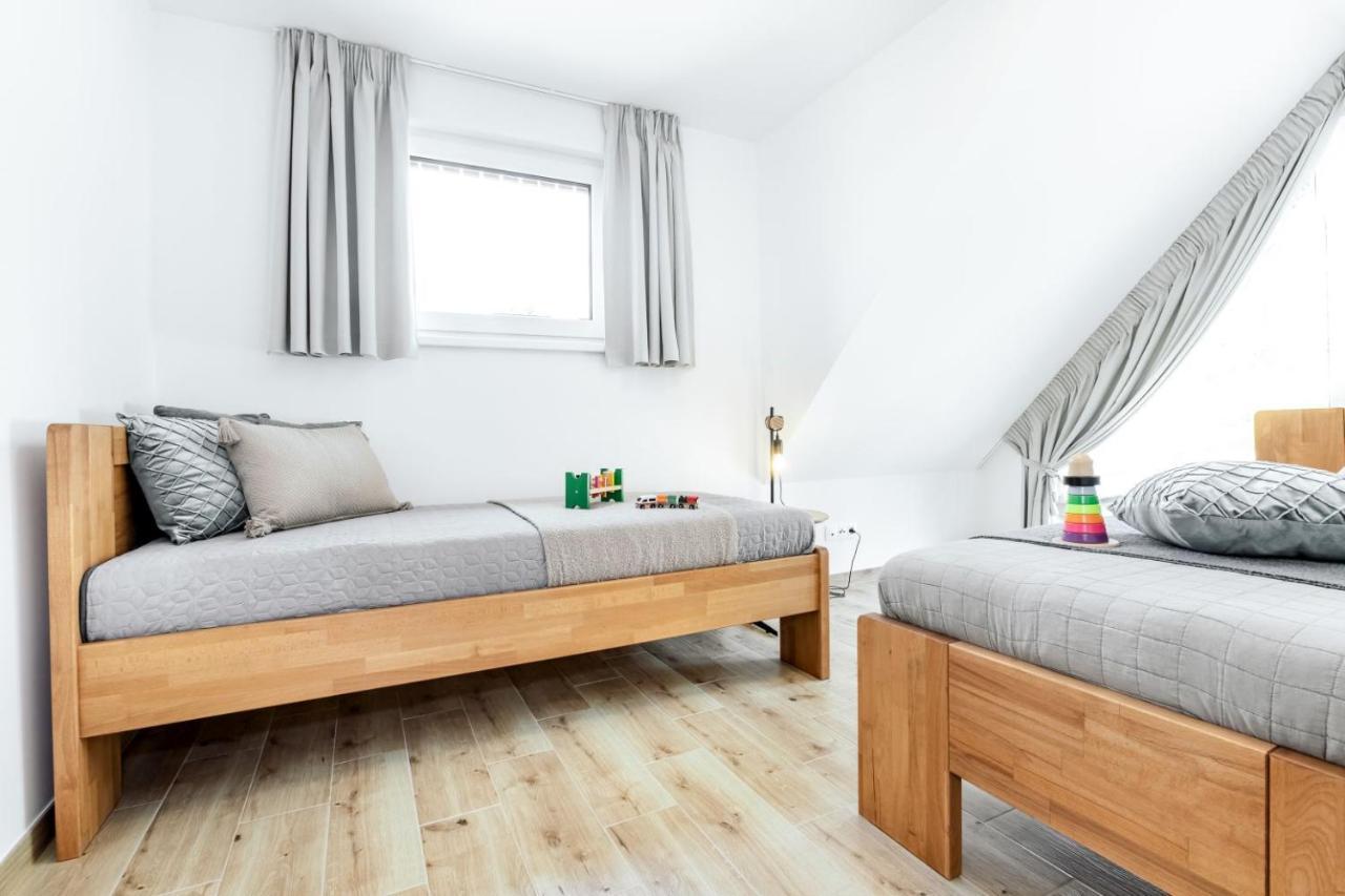 Apartmany Karlovy Dvory Horni Plana Ngoại thất bức ảnh