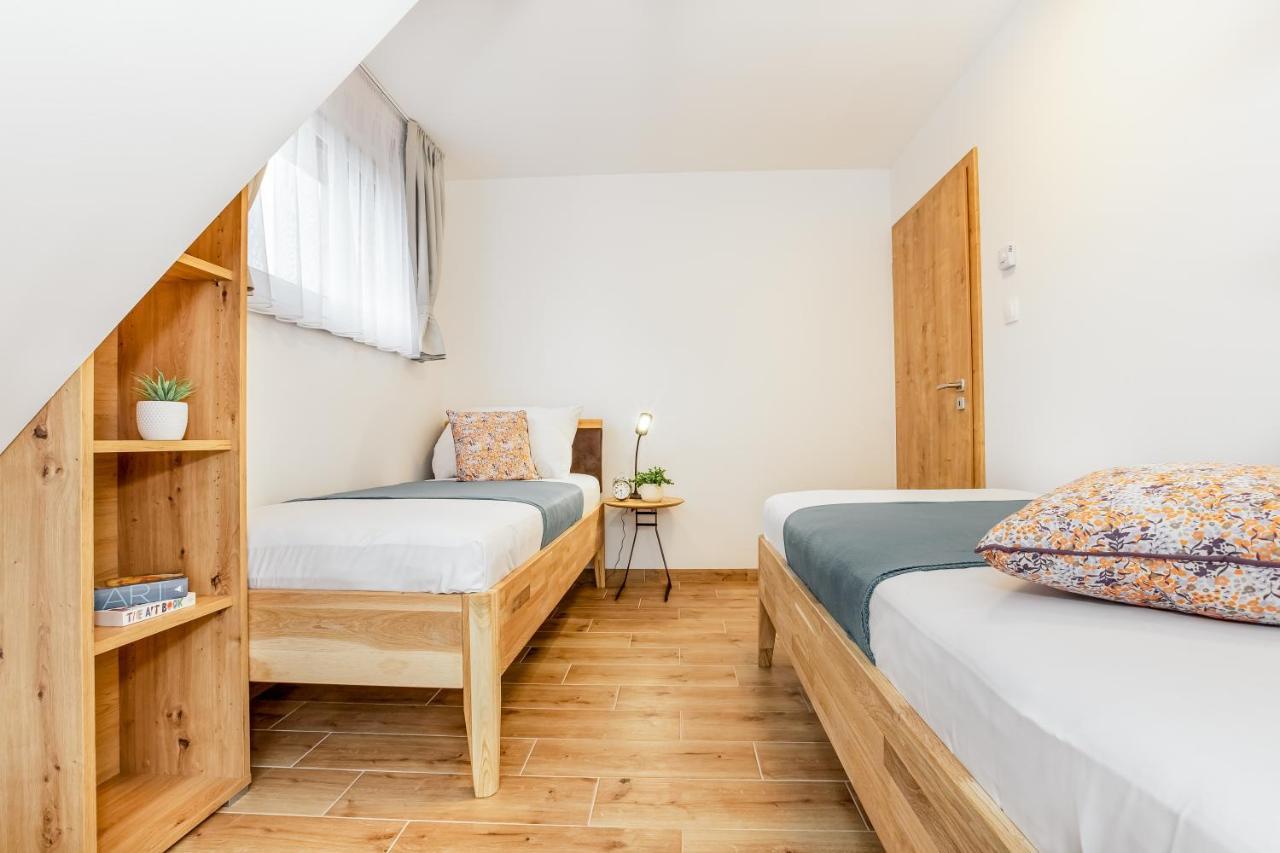 Apartmany Karlovy Dvory Horni Plana Ngoại thất bức ảnh
