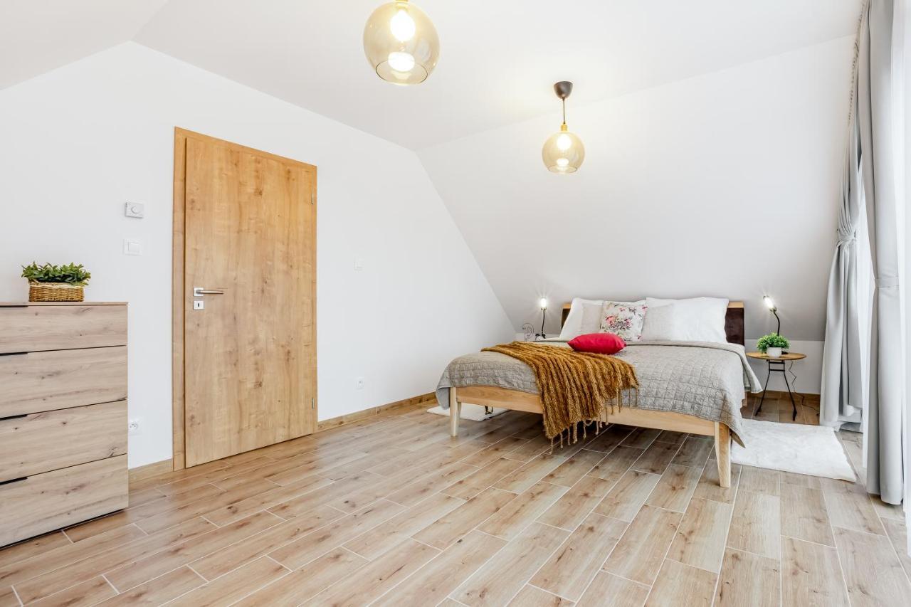 Apartmany Karlovy Dvory Horni Plana Ngoại thất bức ảnh